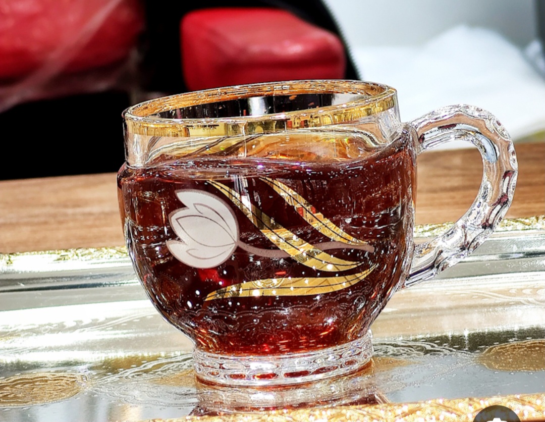 فنجان کریستال مورا گل لاله لب طلایی